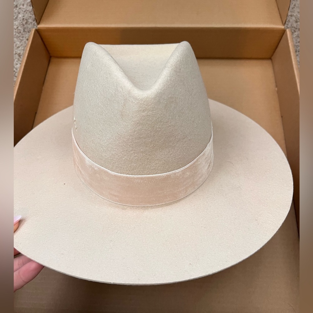 Lack of Color Cream Hat - Picture 2 of 5